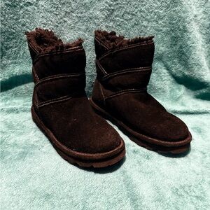 BearPaw Women's Black Fleece Lined Footwear